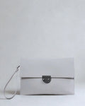 Louvé Éclat Clutch – White